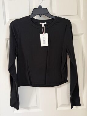 NWT Gianni Bini Black Long-Sleeve Crewneck Layering Knit Tee